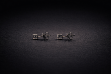 The Whitmore Stud 1ct