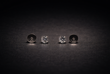 The Whitmore Stud 1ct